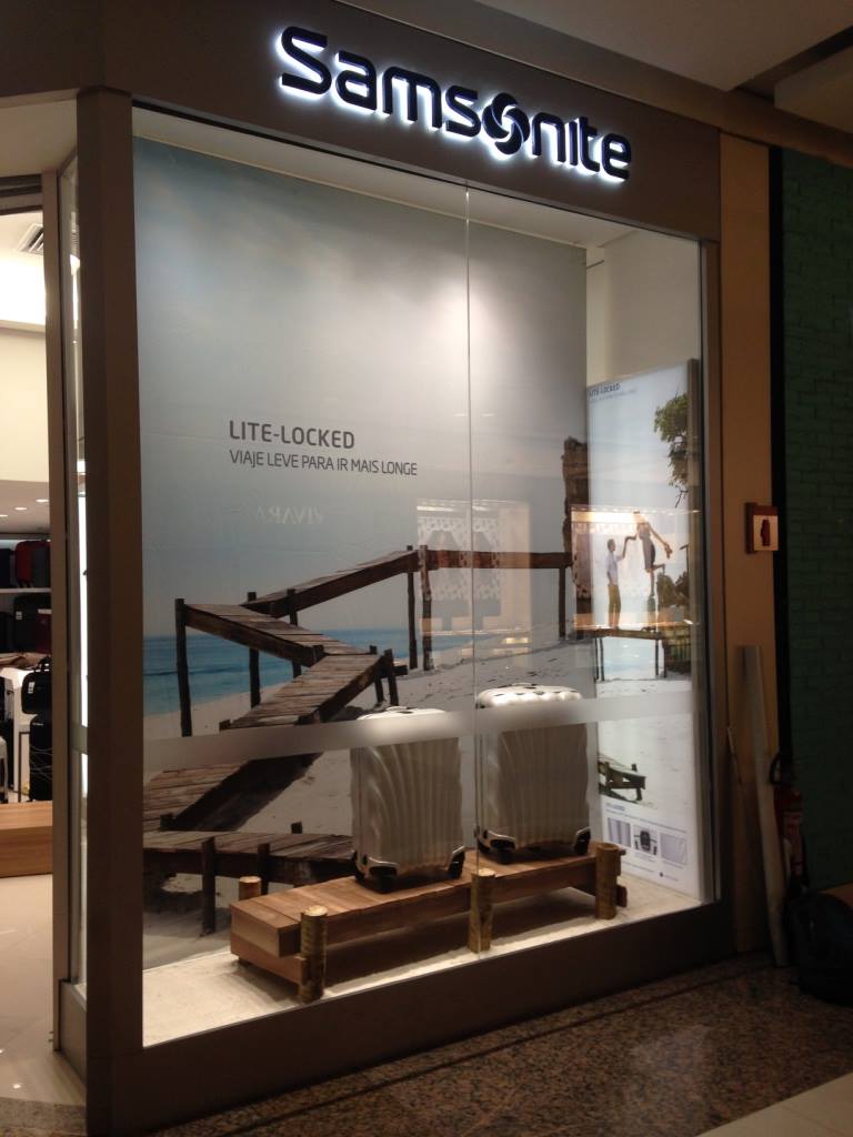 Vitrine Samsonite