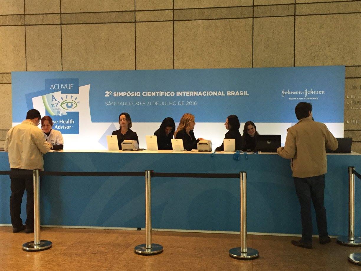 Acuvue – II Simpósio Científico Internacional